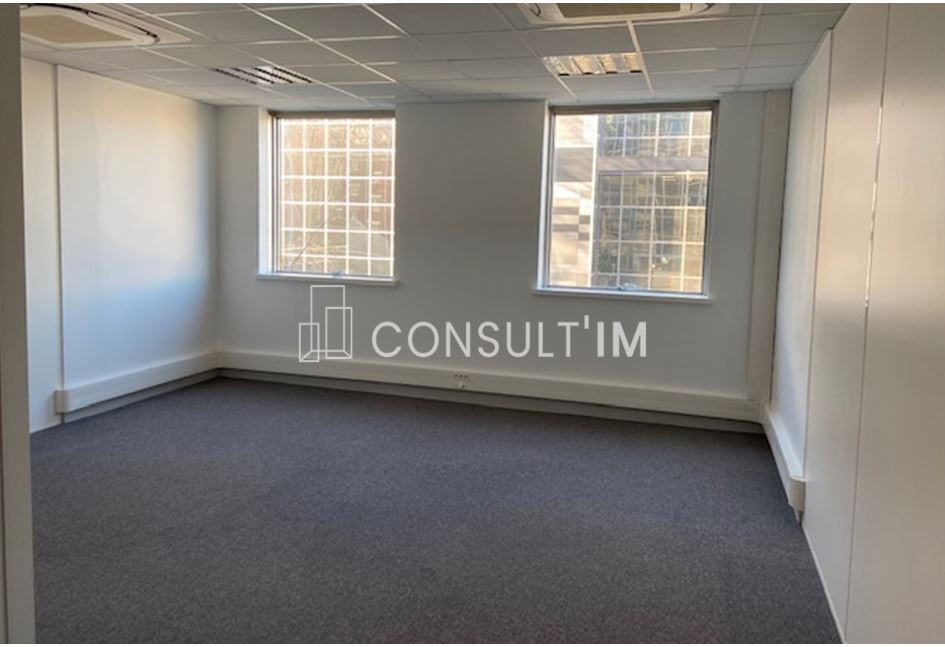A louer bureaux climatisés de 266 m² au pied du métro Billancourt
