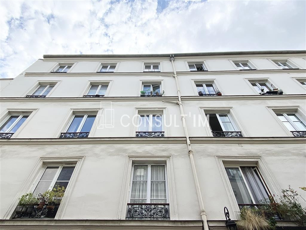 Bureaux au calme sur cour arborée proche Bastille