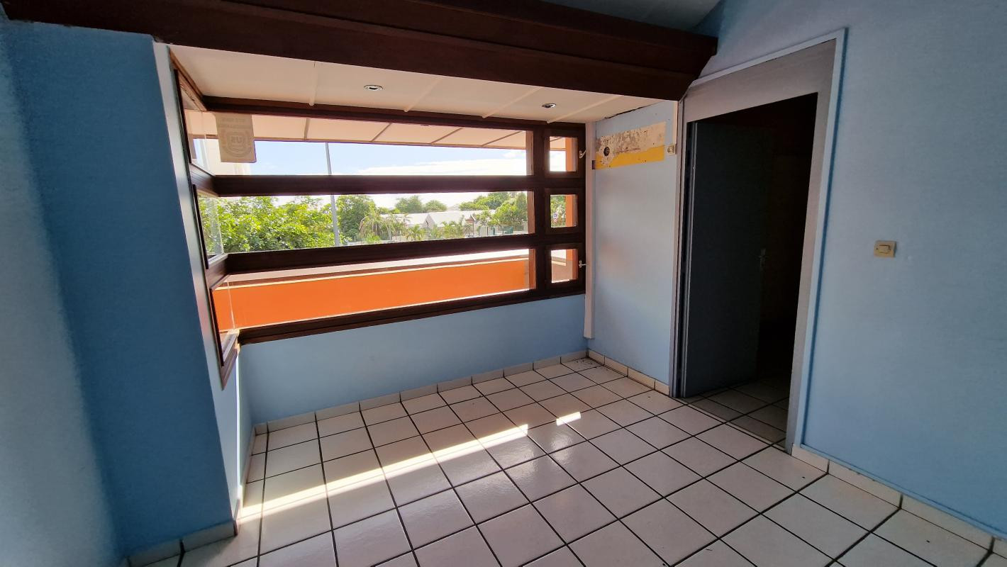BUREAUX 106 m² A LOUER / PLATEAU CAILLOUX