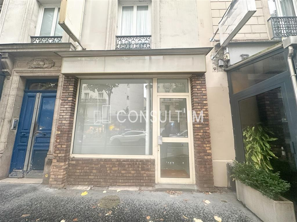 Rue commerçante au Père-Lachaise - Boutique de 35m² à louer