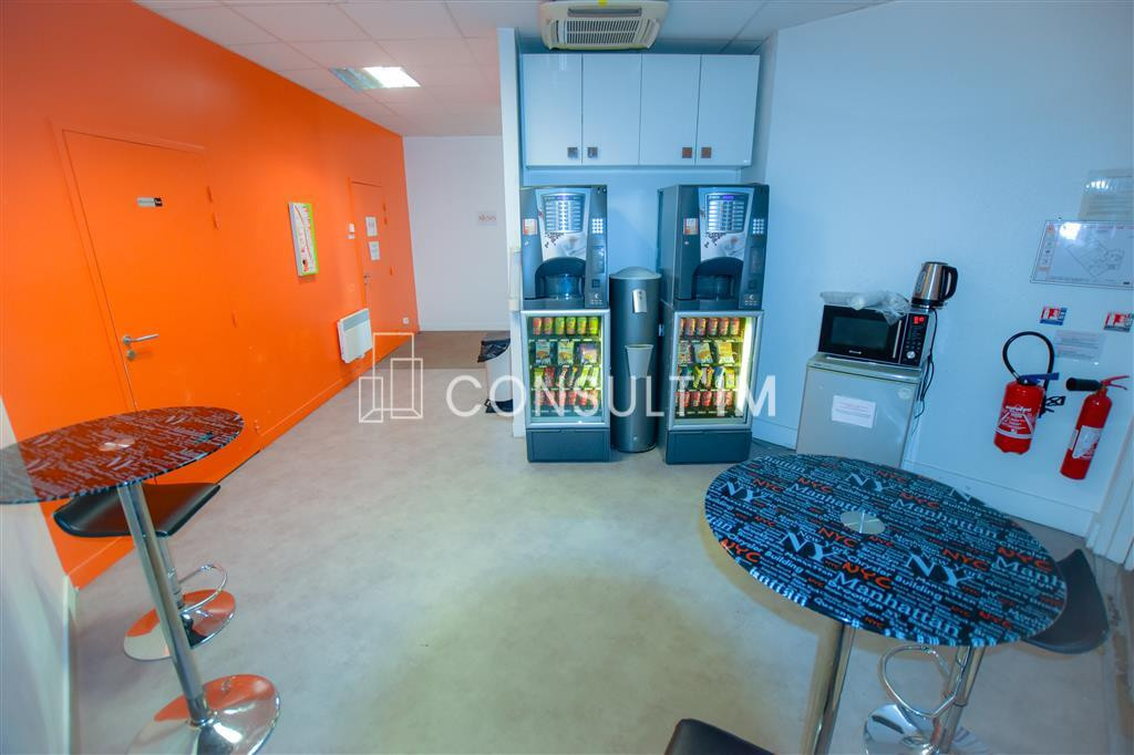 Location surface professionnelle aux normes ERP 5, idéal pour centre de formation ou bureaux