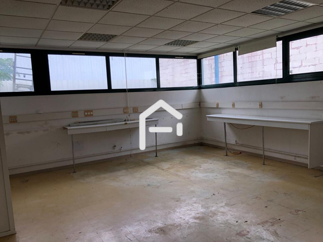 Local Commercial/Professionnel - Marsac Sur L Isle 170 m2