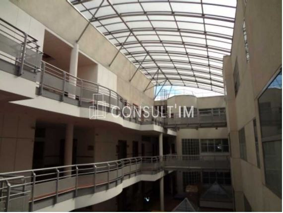 Bureaux à louer dans un hôtel industriel
