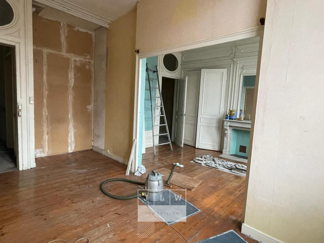 Investissement Place Louise de Bettignies