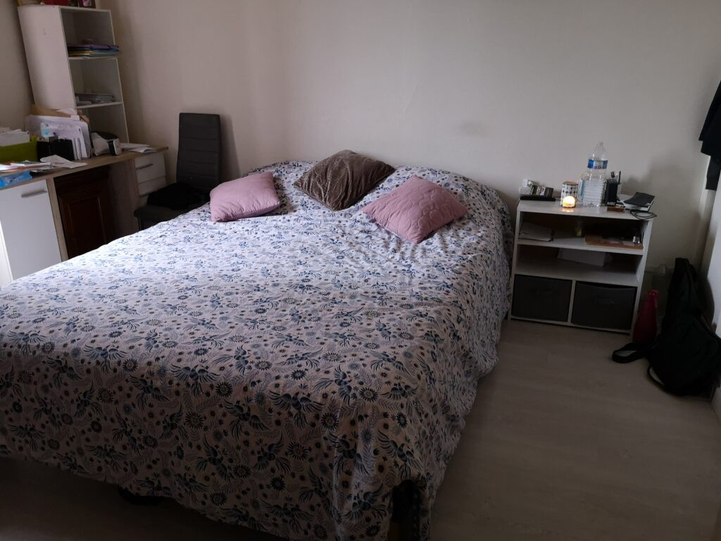 A VENDRE immeuble avec commerce et 4 appartements 28 110 LUCE