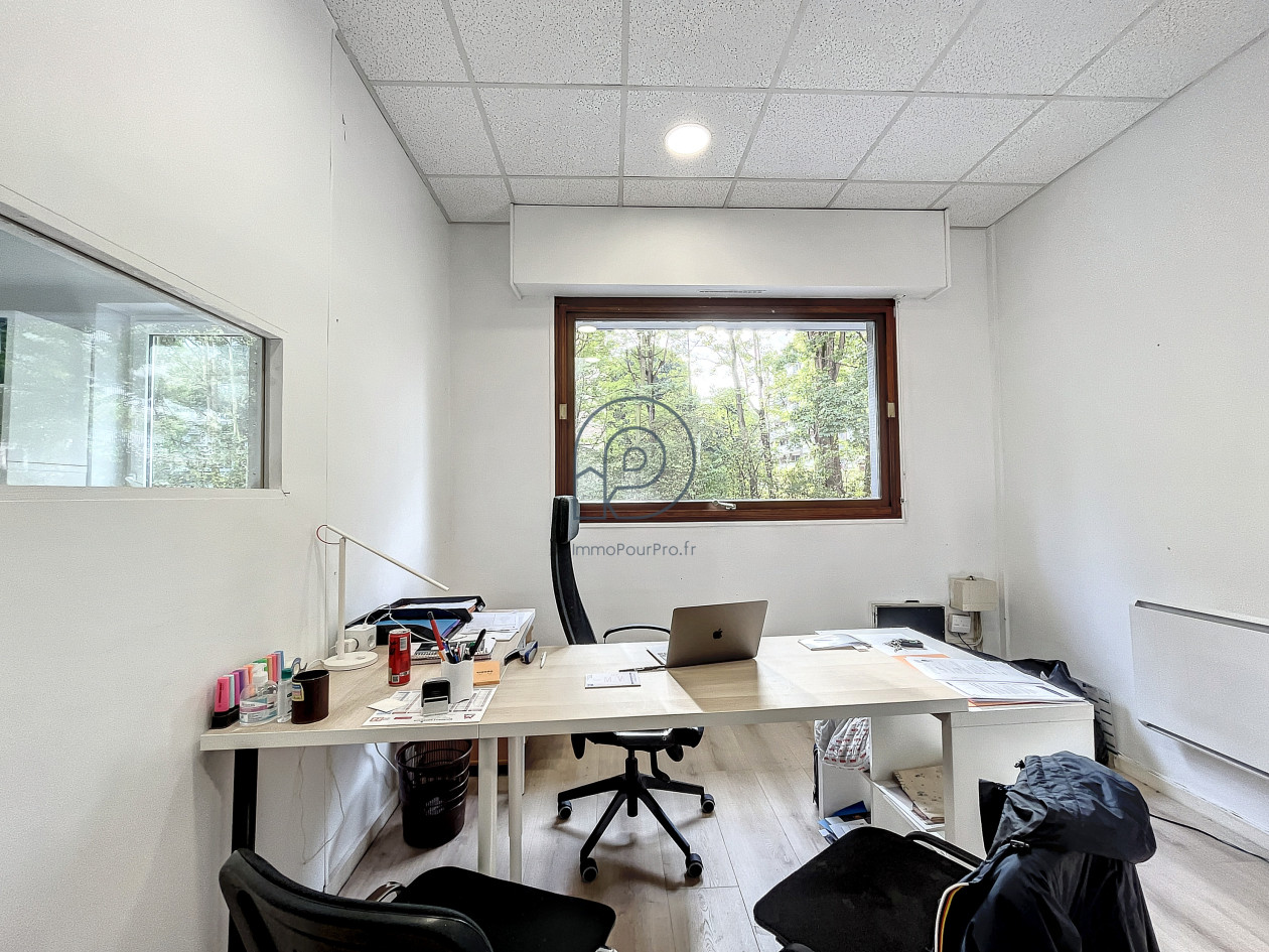 Bureau 1er étage - idéal profession libérale