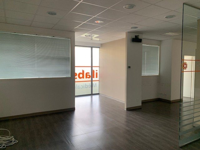 À vendre : Local commercial idéalement situé à Chalon-sur-Saône - Secteur Centre Hospitalier