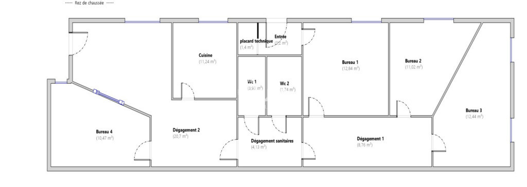 Ensemble de bureaux avec showroom, accueil et parkings