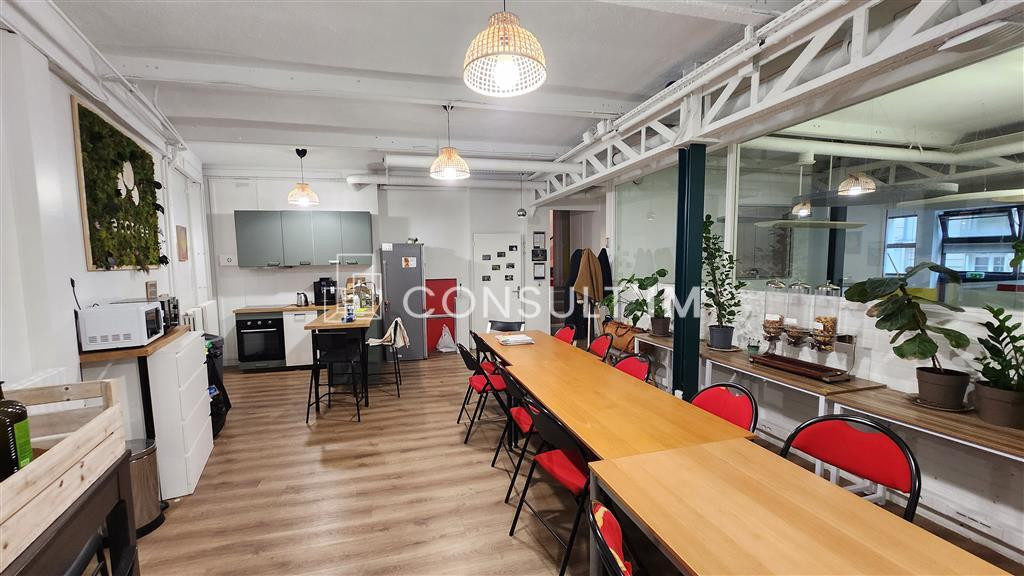 A proximité de l'Ile Saint Louis à louer bureaux d'environ 534 m²