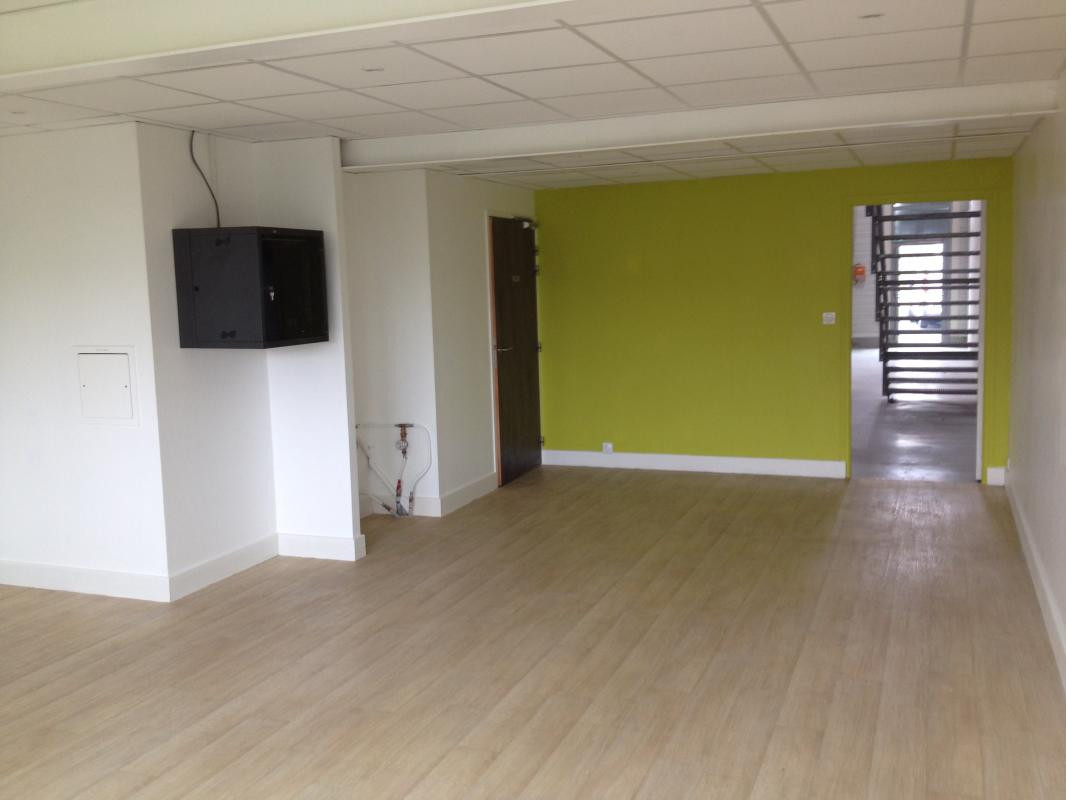 A louer local d'activité de 172 m² à Caen
