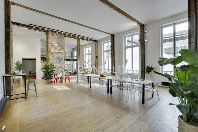 Rue Vieille du Temple - Beaux bureaux atypiques avec très belle hauteur sous plafond