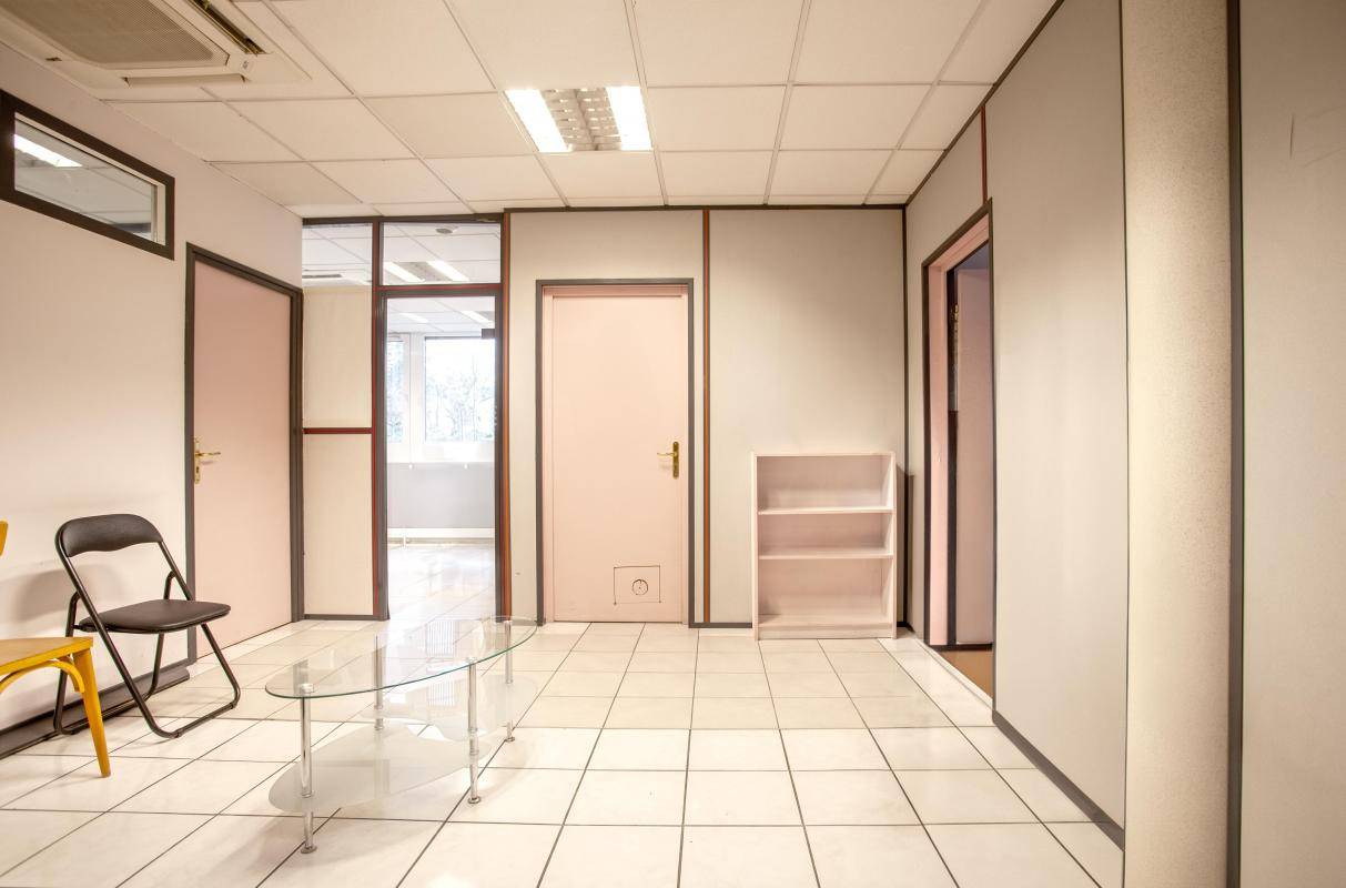 Vente - Bureau - 117,56 m² - 368 500 € - SEYNOD