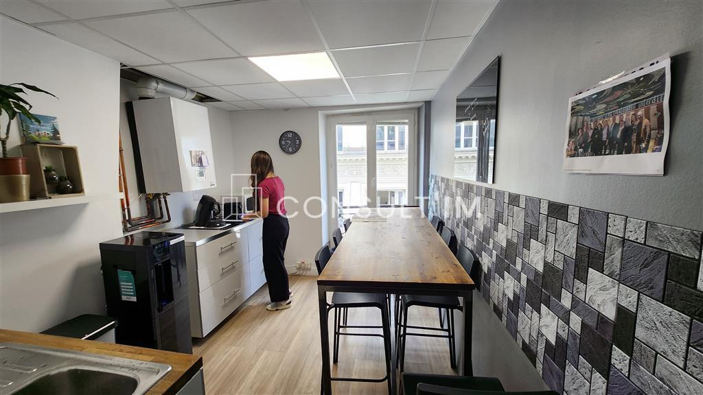 A toute proximité de la Place de la Bourse, un plateau de bureaux à louer de 180 m²