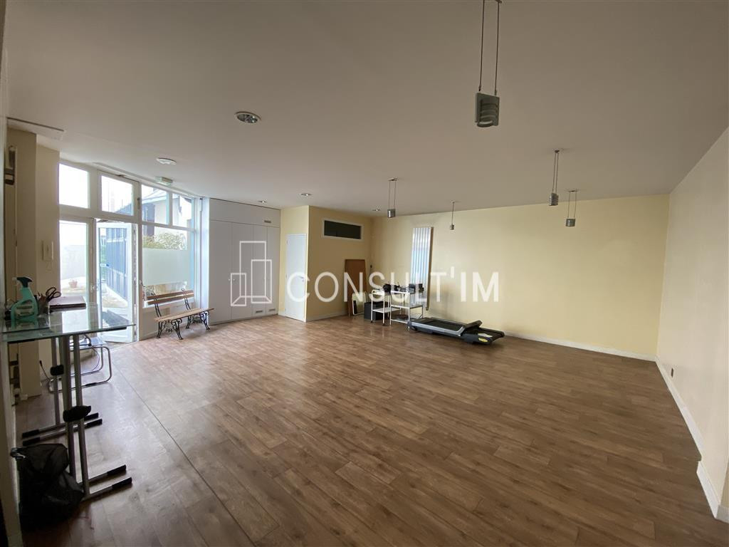 Au coeur du 5ème arrondissement, à vendre un local commercial sur cour de 73m²