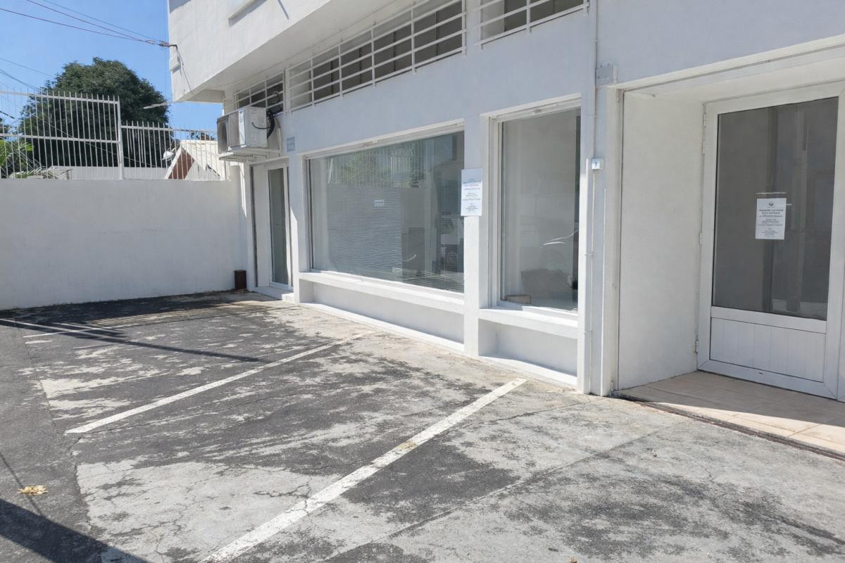 Local commercial 123 m² Nord