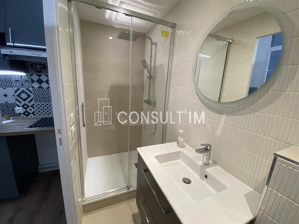 Bureau entièrement rénové en plein cœur du marais