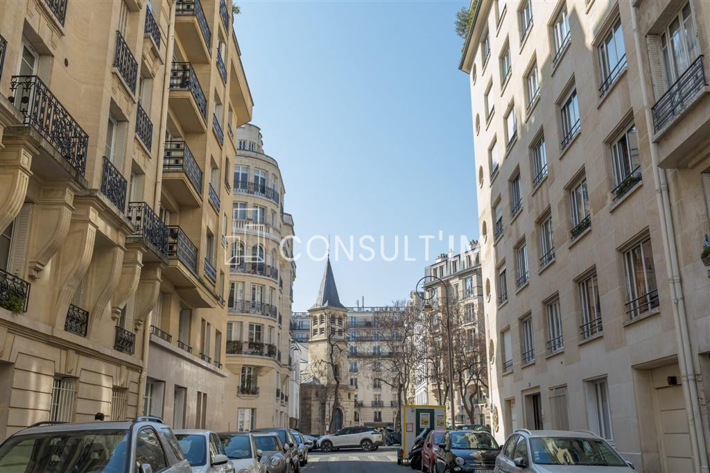 Métro Passy, bureau à louer 45m²