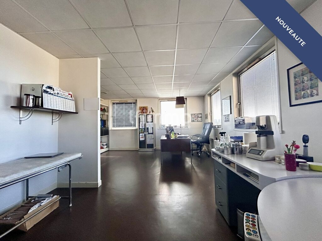 Bureaux 100m2 , gare de Bondy, 2e Étage, Ascenseur