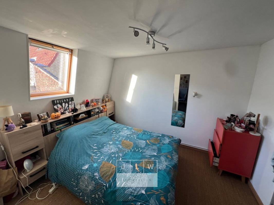 Maison divisée en 3 logements