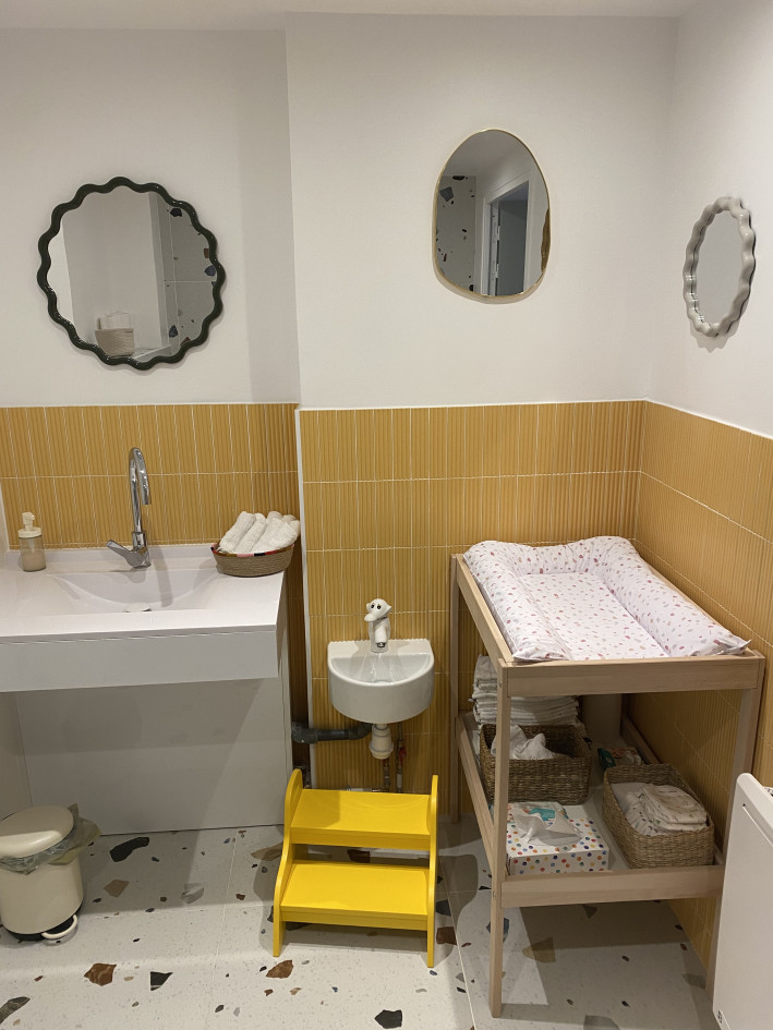 Paris 11 : bureau disponible au sein d'un centre de périnatalité