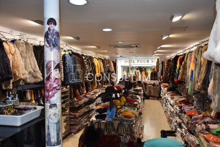 Local commercial de 108m² à fort potentiel en plein cœur du Sentier avec verrière