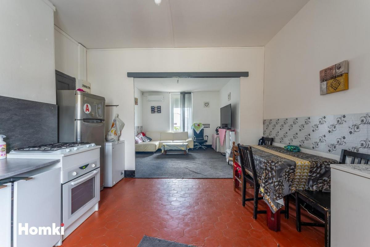 Immeuble composé de 3 appartements à Bellegarde