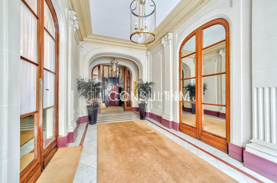 Bureaux d'une surface de 640m² divisible à partir de 320m²
