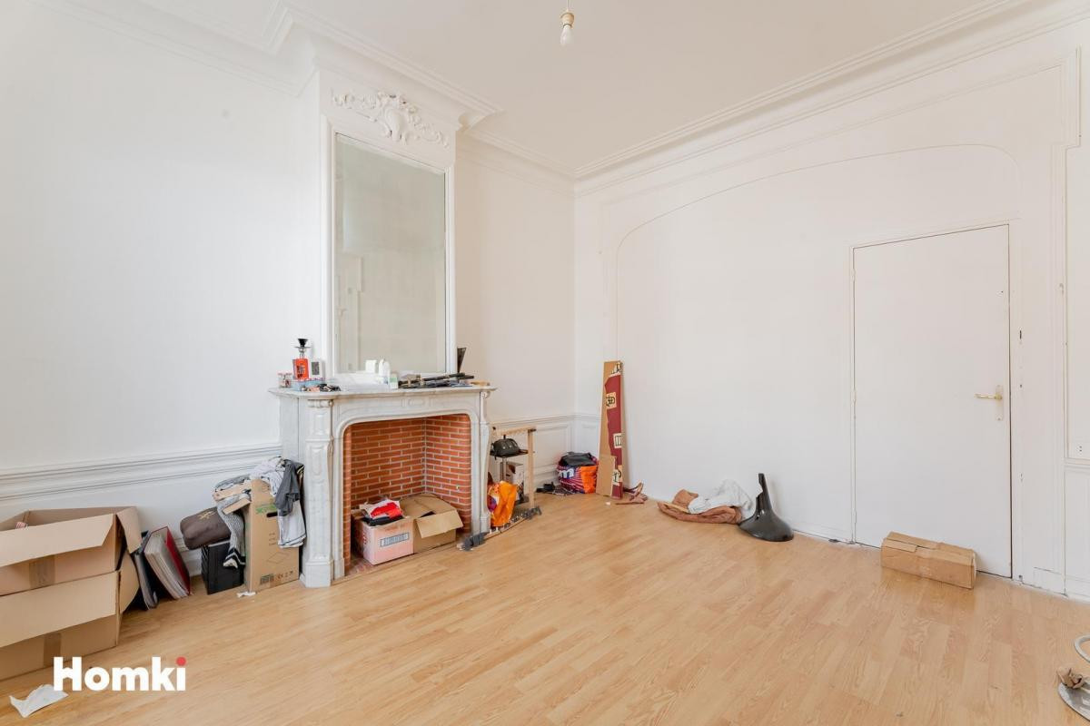 Sin Le Noble immeuble de Rapport 3 logement et cellule commerciale