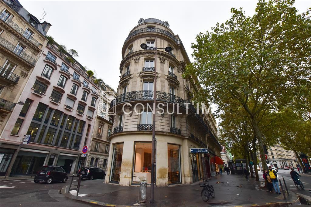 Bureaux avec mezzanine de 13m² à louer