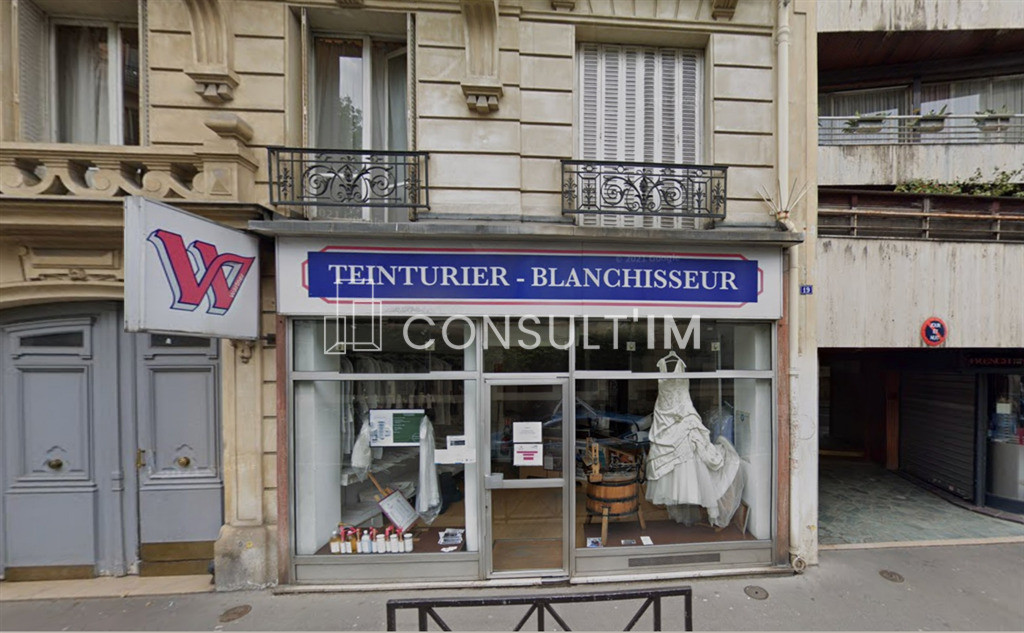 Location pure sans pas de porte rue de la Pompe