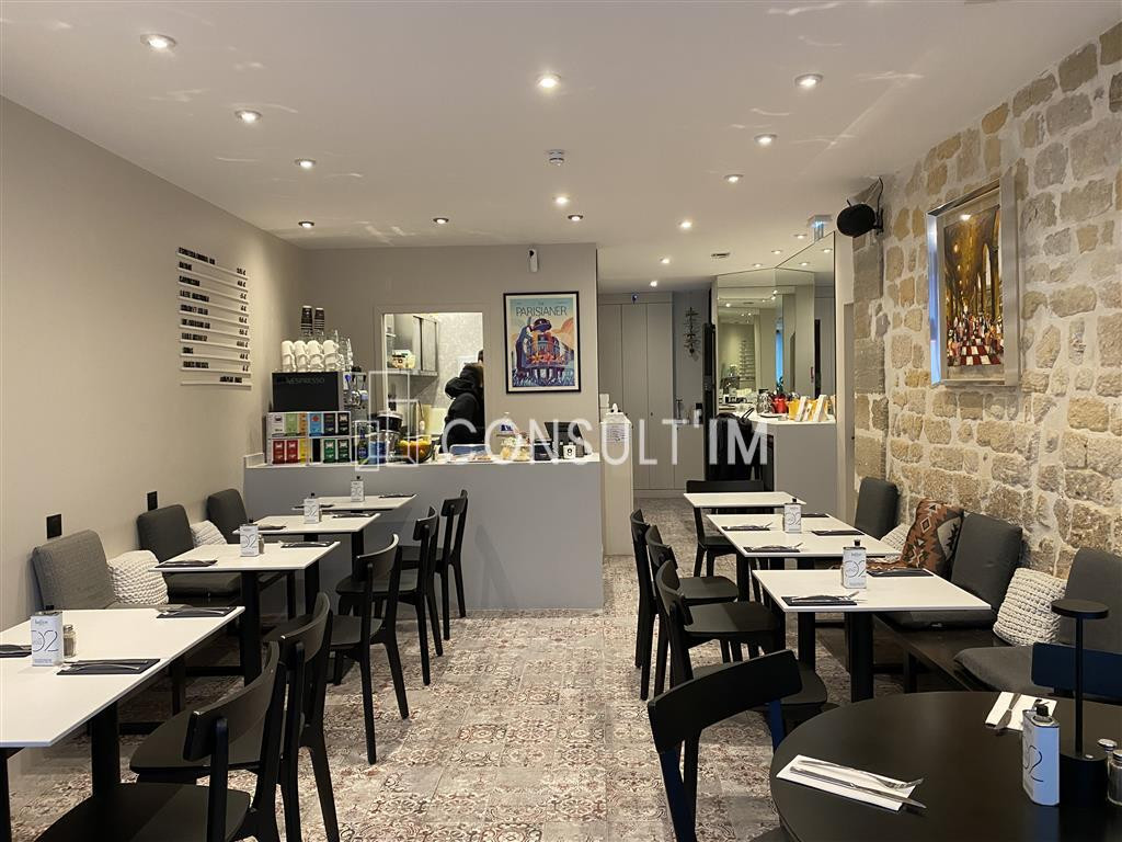 Restaurant à céder, rue du Cherche-Midi