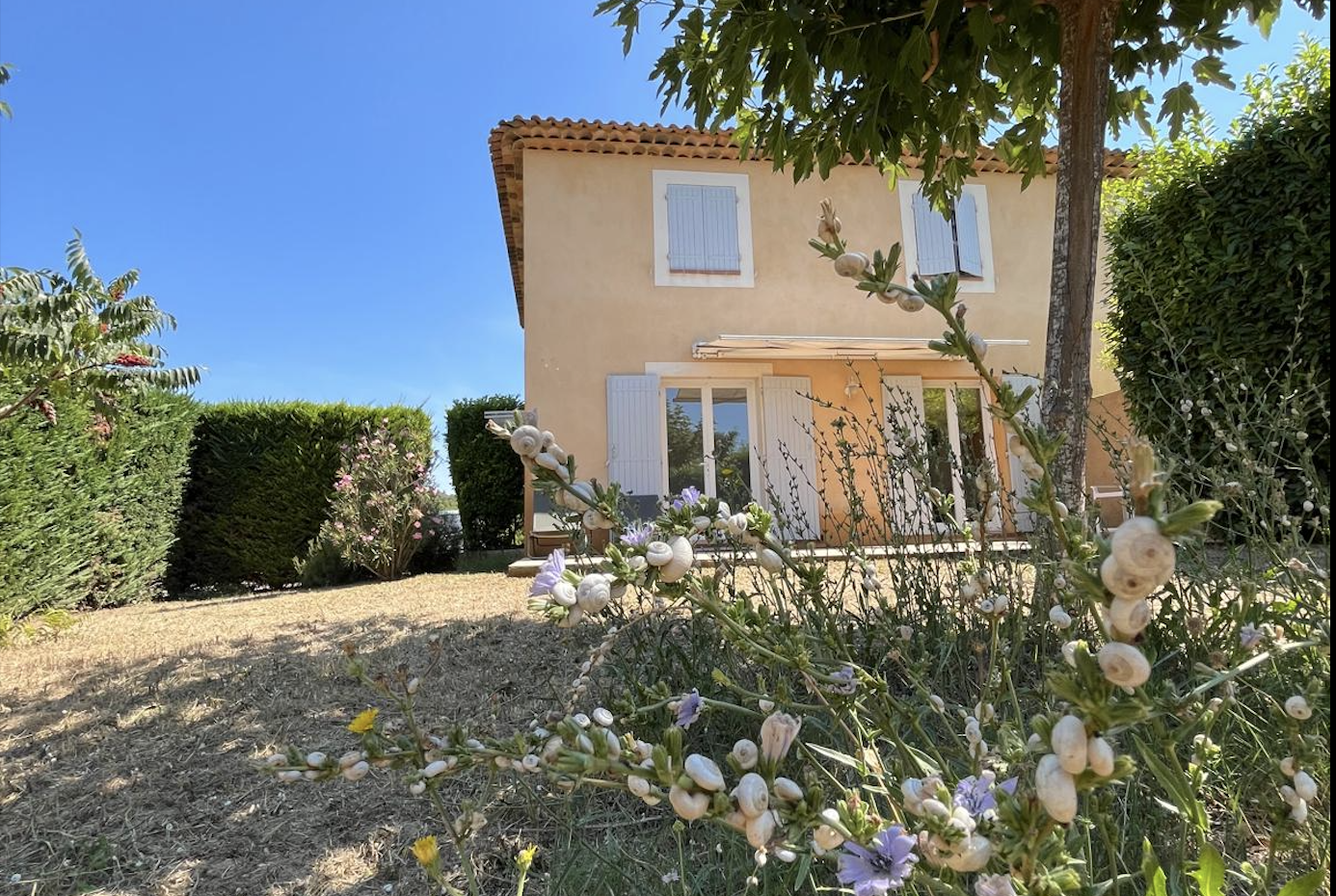🏡 Location cabinet thérapeutique – Environnement calme et verdoyant en périphérie d’Aix-en-Provence