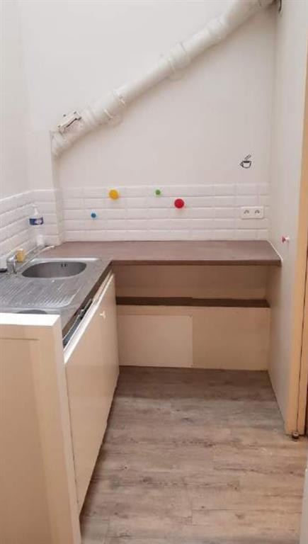 A louer bureaux en sousplex proche métro liège