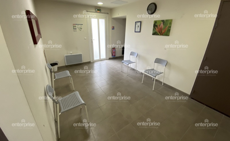 BUREAUX / LOCAL COMMERCIAL - 350M2 - LE PLESSIS-BELLEVILLE
