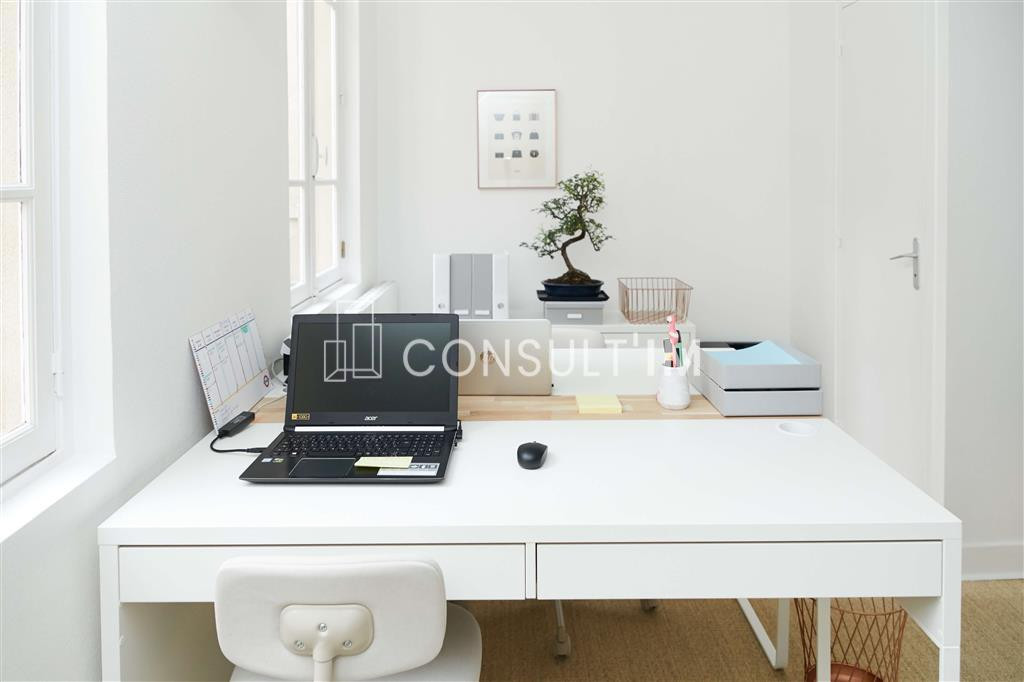 Bureaux au calme sur cour arborée proche Bastille