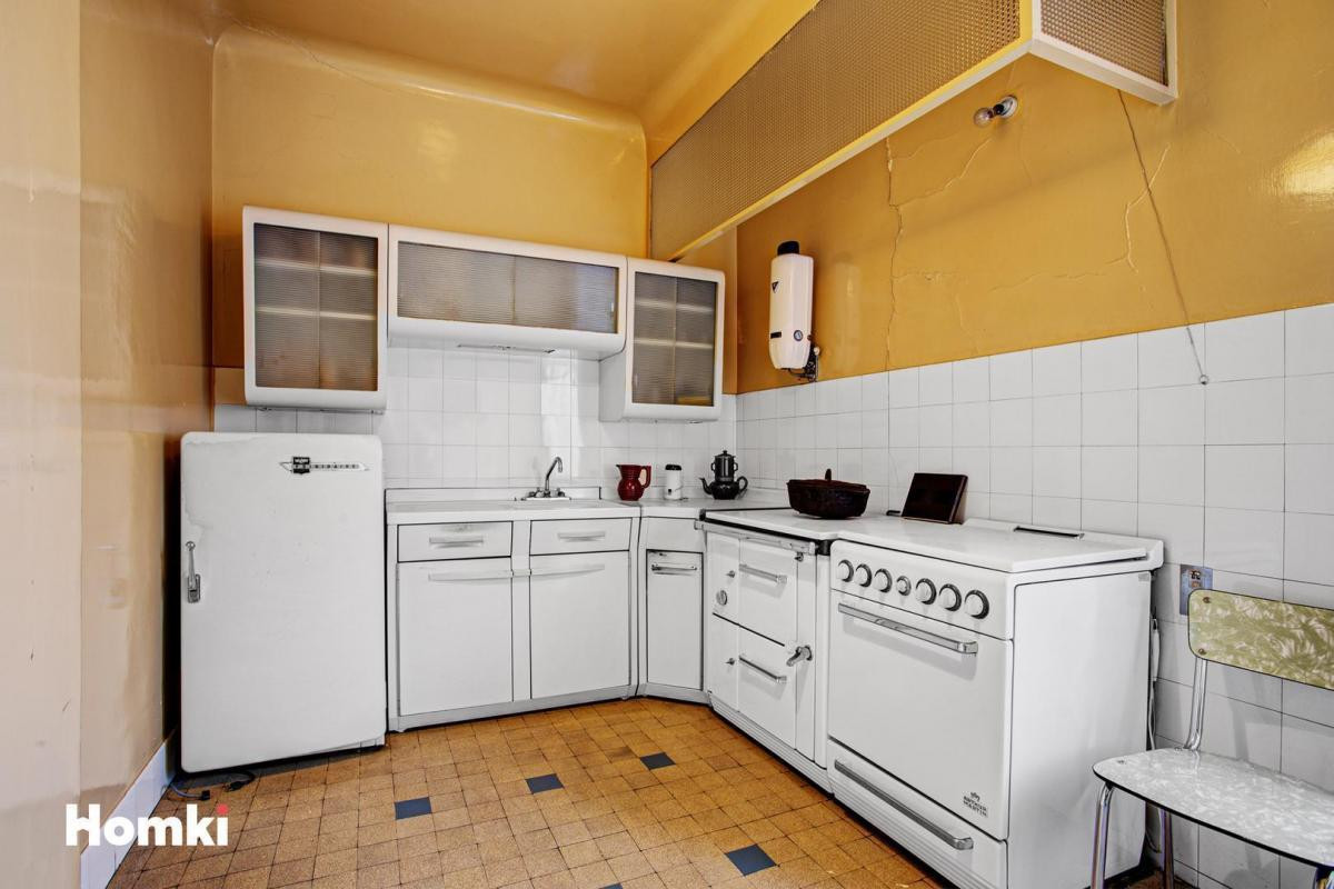 Hôtel particulier de 300m² avec garage et terrasse