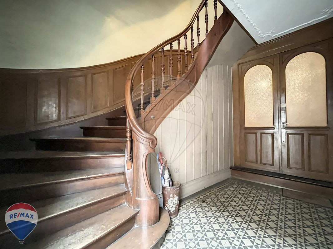 Immeuble 7 chambre(s) à vendre