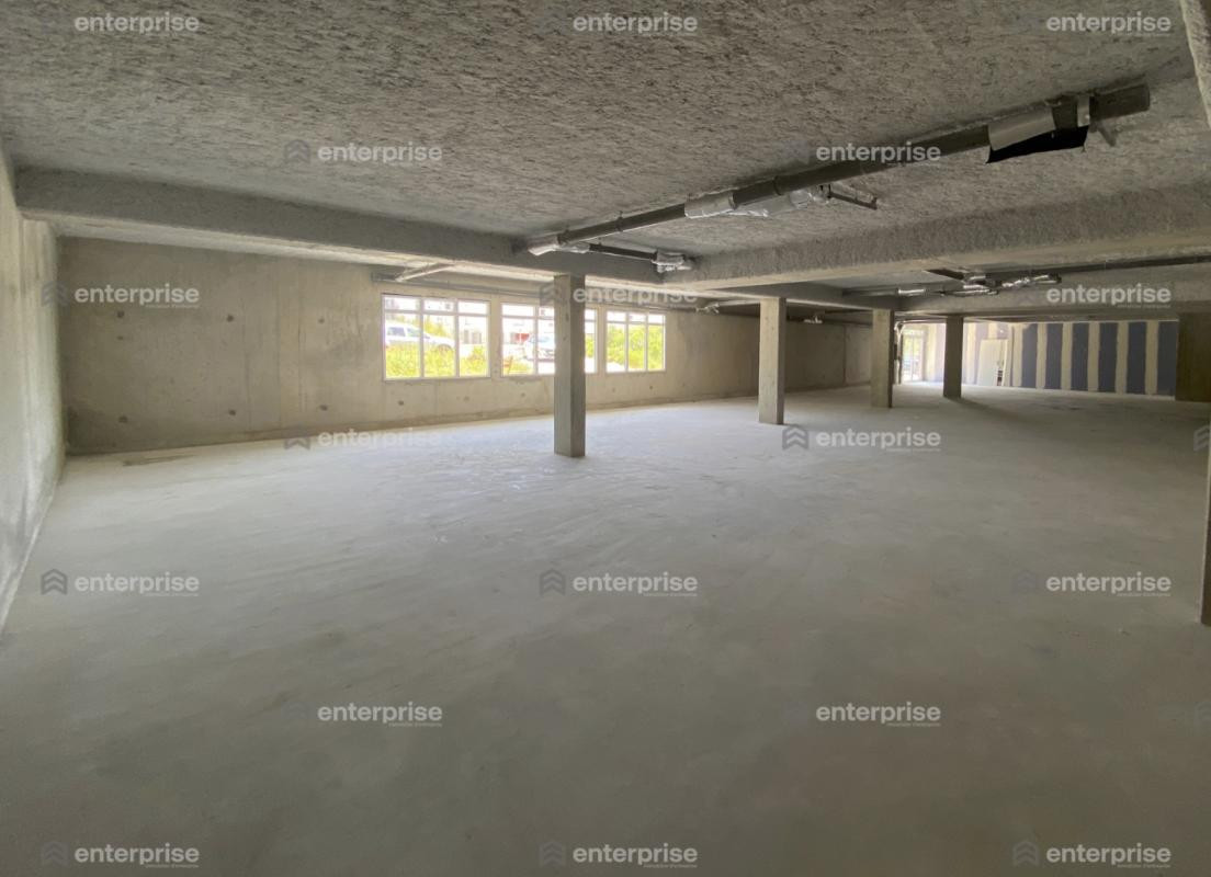 À VENDRE - LOCAL COMMERCIAL - COMPIÈGNE