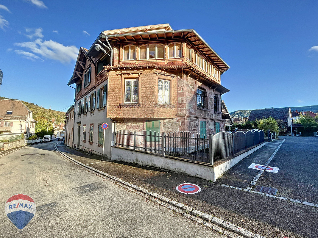 Immeuble 7 chambre(s) à vendre