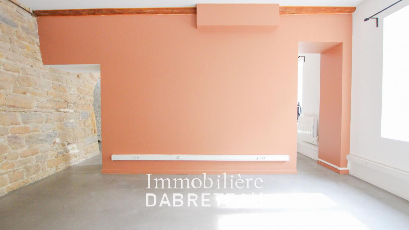 LOCAL EXCEPTIONNEL - CALUIRE