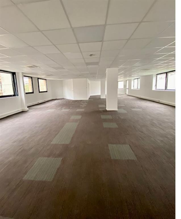 A proximité du métro Marcel Sembat, à louer, bureaux 258m²