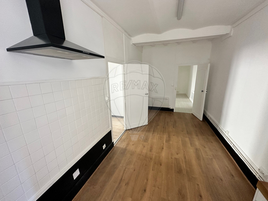 Immeuble 7 chambre(s) à vendre