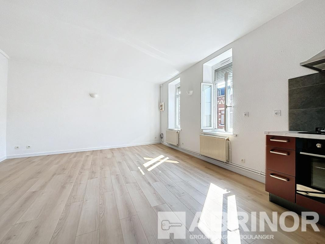 IMMEUBLE DE RAPPORT COMPRENANT 3 APPARTEMENTS
