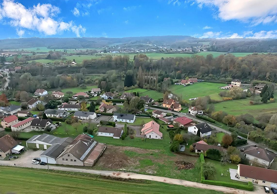 Local d'activité/stockage 879 m2 + appartement/bureaux 132 m2