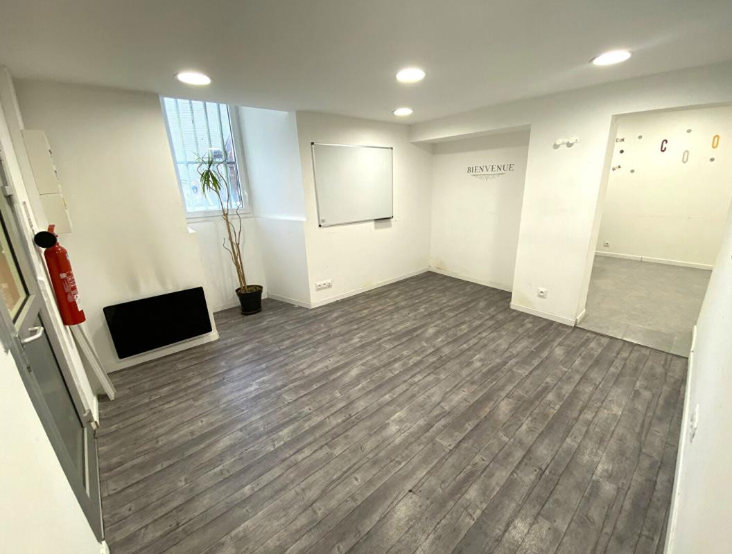 Location Local commercial / Bureau - 52 m² - Le Luc-en-Provence