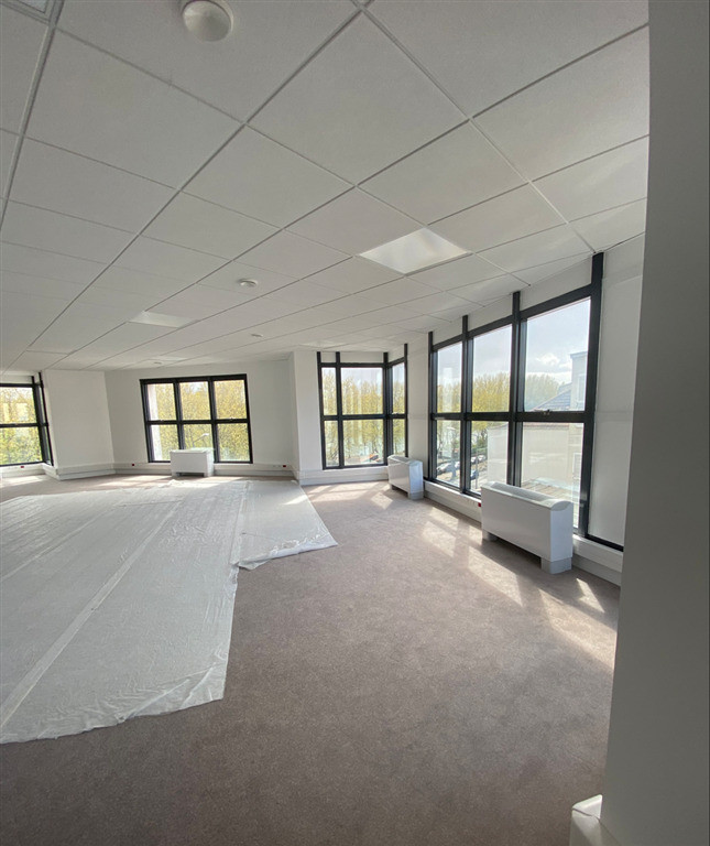 Rénové avec vue sur les quais de Seine