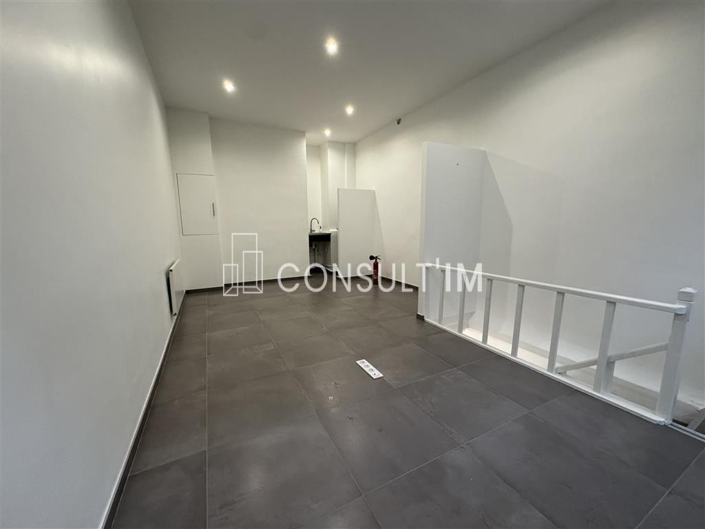 Belle boutique de 40 m² proche Champ de Mars