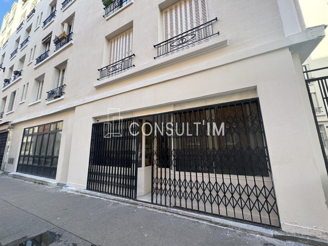 Nous vous proposons une boutique à la vente dans le 18ème, dans un bâtiment rénové