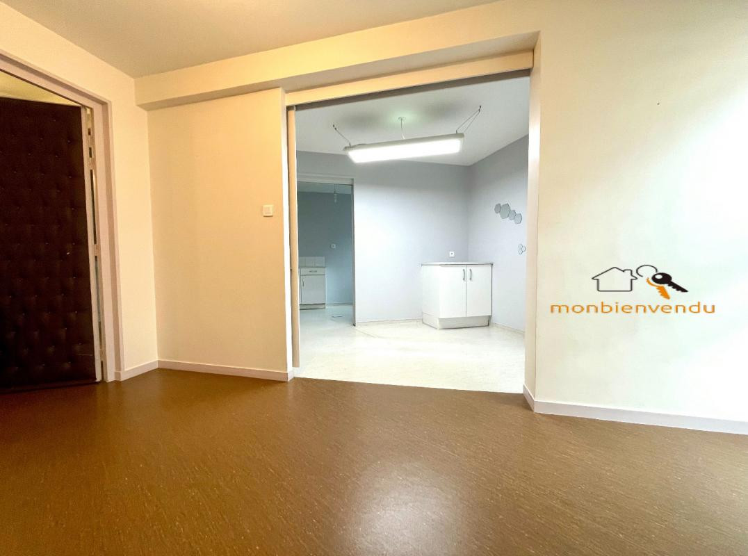 Locaux de 71m2 dans immeuble de standing