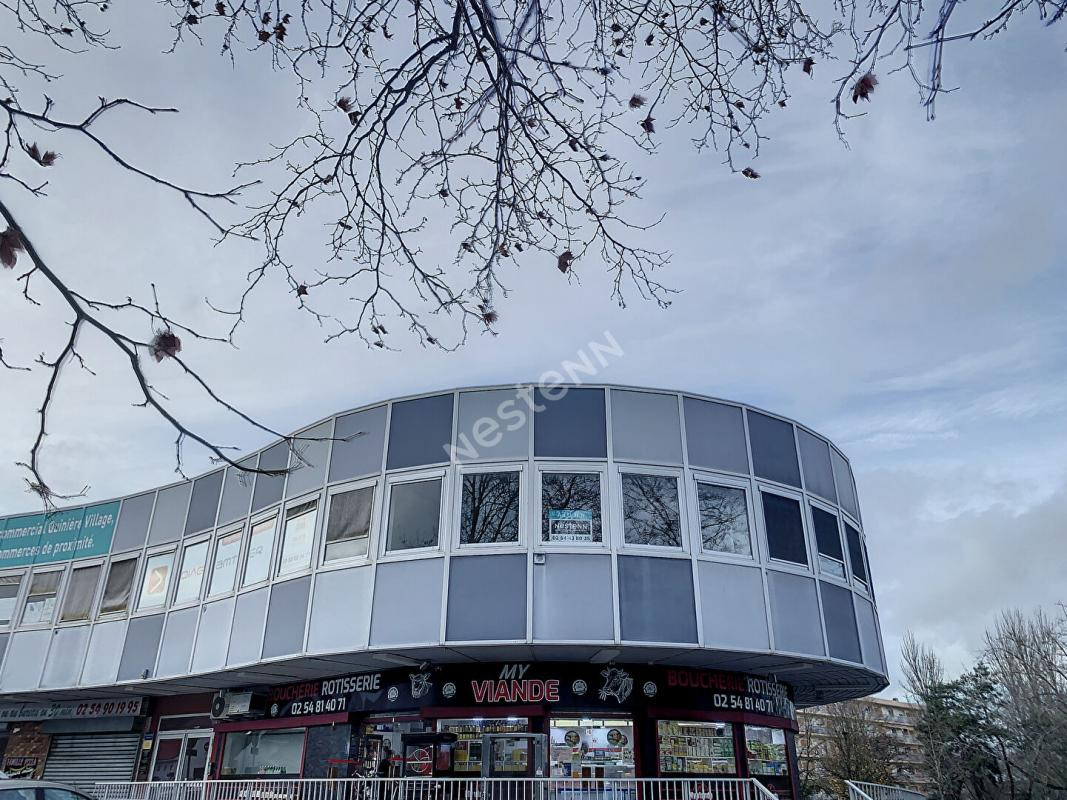 Double bureaux avec espaces communs Blois